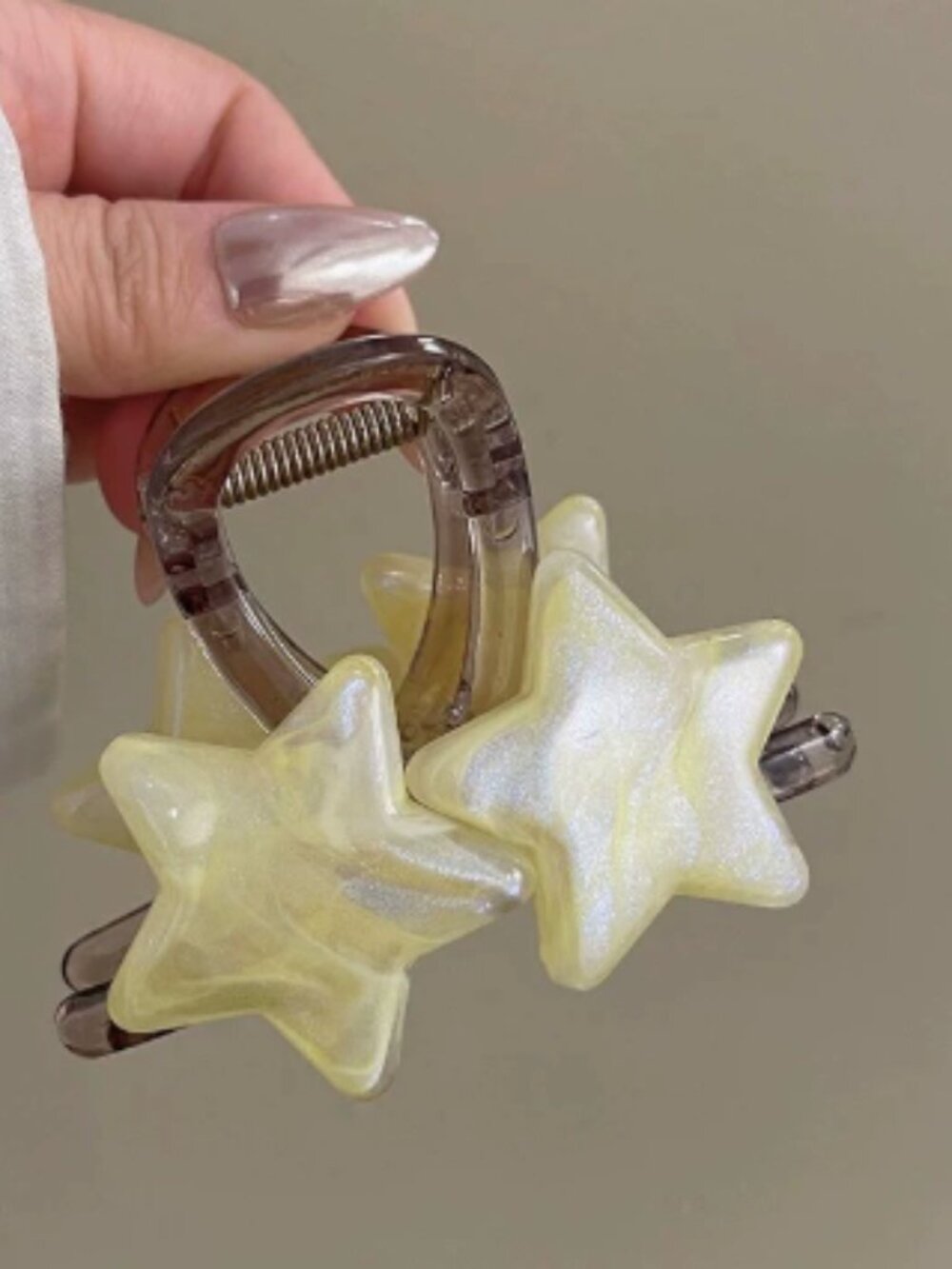 Women's hair clip